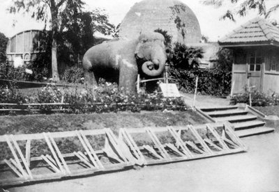 Elefantenstatue, Victoria Gardens, Bombay, Indien, ca. 1918 von Unbekannt