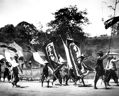 Fahnenträger, Singapur, 1900 von Unbekannt