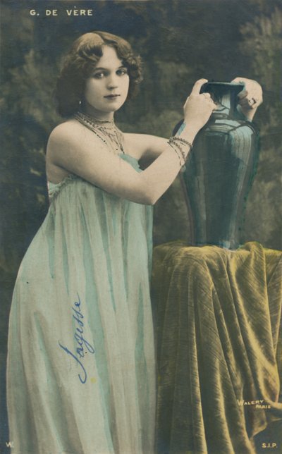 G. De Vere, um 1880-1950, um 1930 von Unbekannt