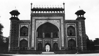 Tor zum Taj Mahal, Agra, Indien, 1916-1917 von Unbekannt