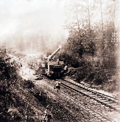 Schwere Artillerie auf Eisenbahnschienen, ca. 1914-1918 von Unbekannt