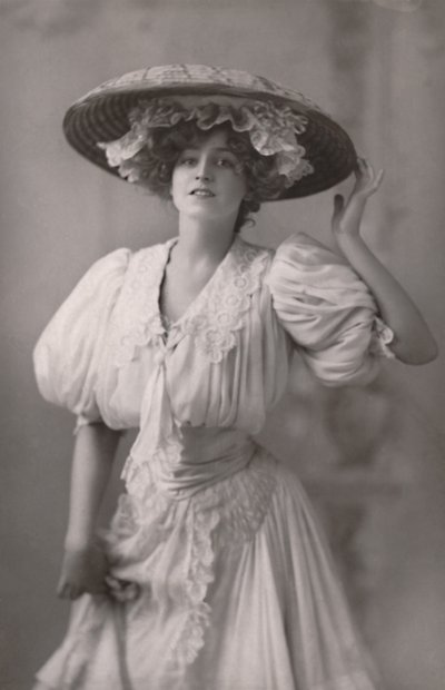 Miss Gabrielle Ray, 1883-1973, um 1930 von Unbekannt