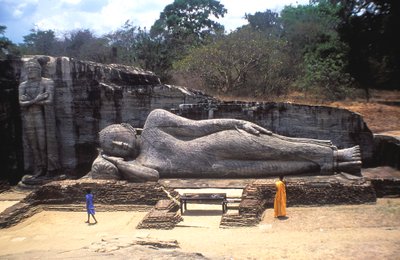 Liegender Buddha, Gal Vihare, Sri Lanka von Unbekannt