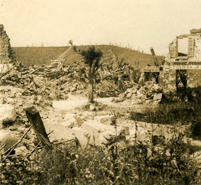 Ruinengebäude, Chavignon, Nordfrankreich von Unbekannt