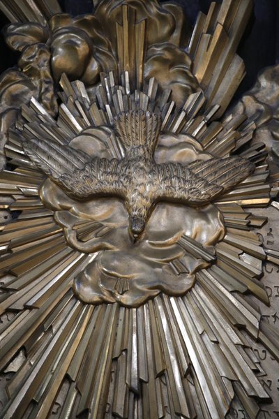 Kirche Saint-Sulpice. Heiliger Geist von Unbekannt