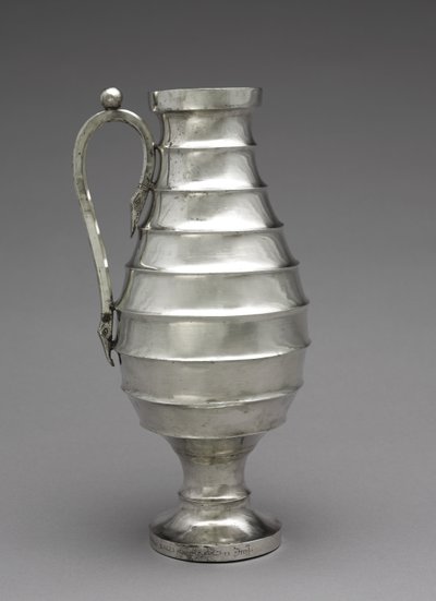 Gestufter Krug, 400-600 von Unbekannt