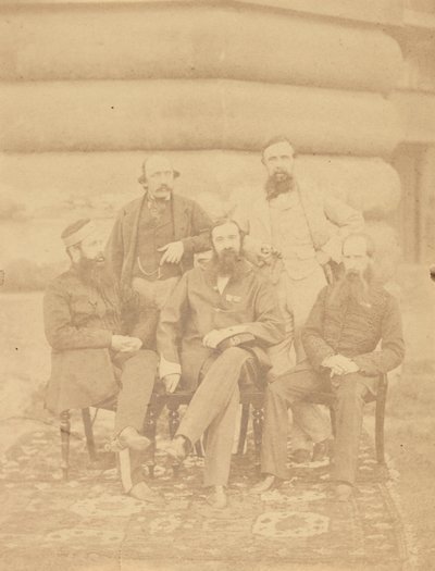 Gruppenporträt von fünf Männern, Indien von Unknown artist/maker