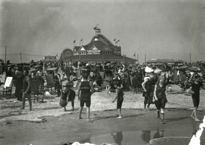 Strandszene, Coney Island, ca. 1910-21 von William Davis Hassler