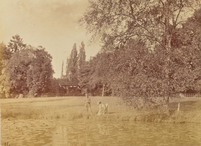 Teich in der Nähe eines Landhauses von Willoughby Wallace Hooper