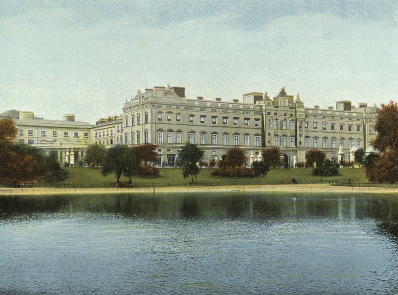 Buckingham Palace von (after) English photographer