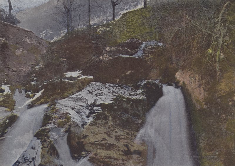 Wasserfall von Discoo (Farbfoto) von (after) French Photographer
