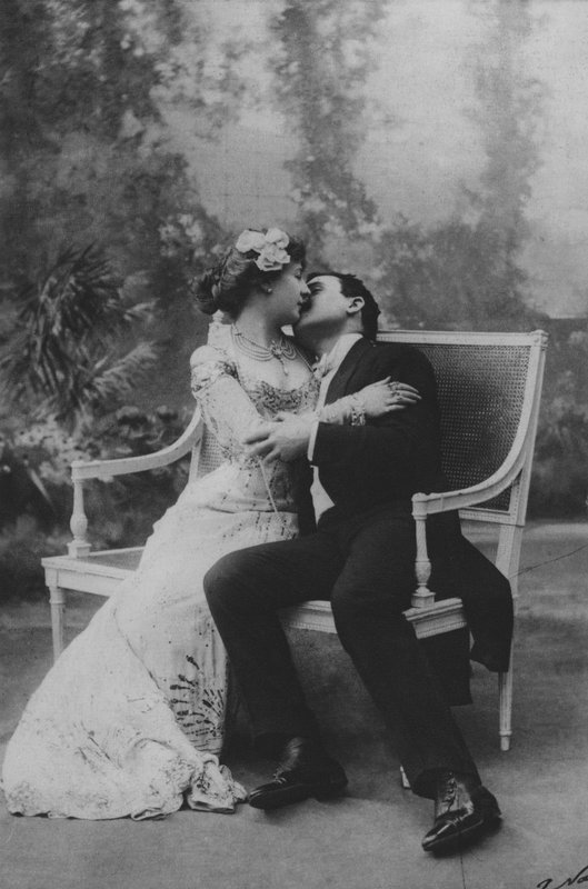 Louise Bignon und Severin von (after) French Photographer