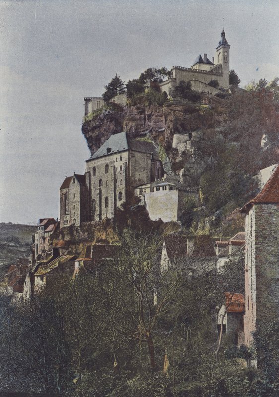 Roc-Amadour, Gesamtansicht (Farbfoto) von (after) French Photographer