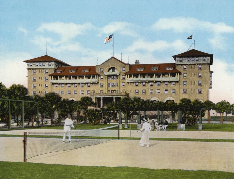 Hotel Clarendon, Seabreeze, Florida von American Photographer (after)