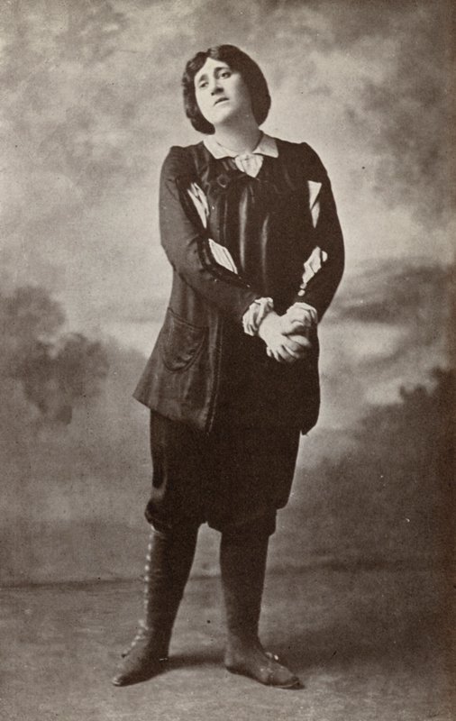 Melanie Kurt als "Fidelio" von American Photographer