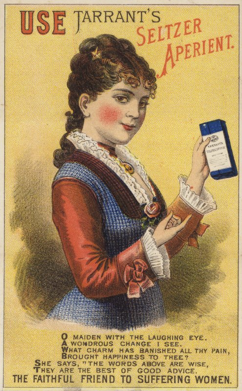 Dame hält Flasche von American School