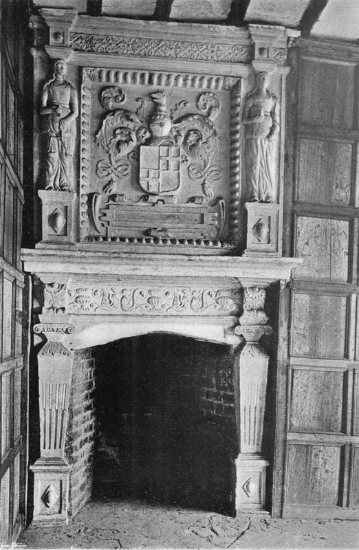 Kamin im Ruheraum von Charles Latham