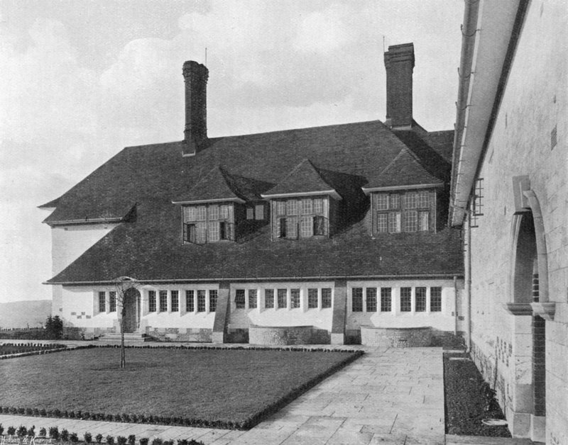 Osthof von Charles Latham