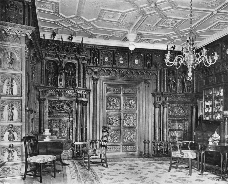 Das Wohnzimmer von Charles Latham