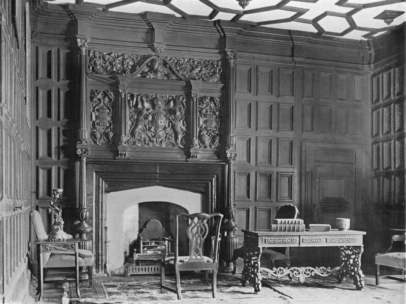 Das Königinnenzimmer, Datum 1569 von Charles Latham