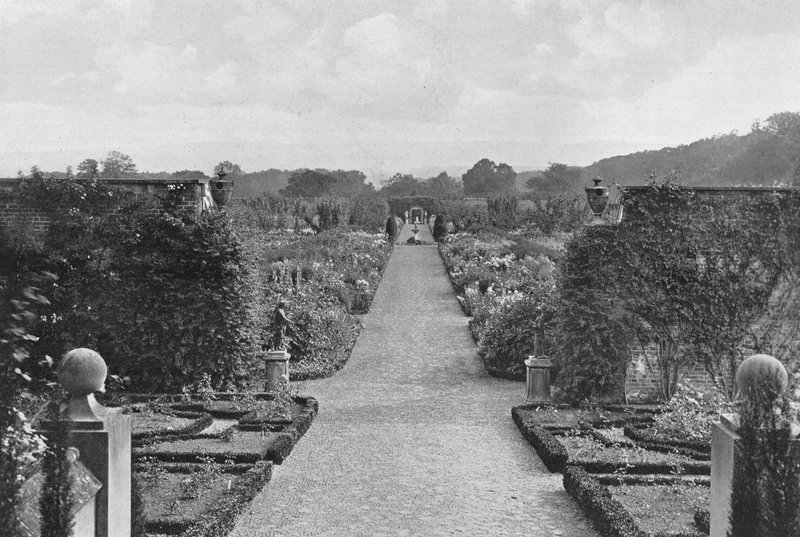 Tyninghame: Der ummauerte Garten von Charles Latham
