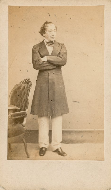 Benjamin Disraeli von English Photographer