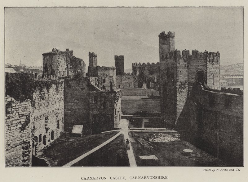 Carnarvon Castle, Carnarvonshire von English Photographer