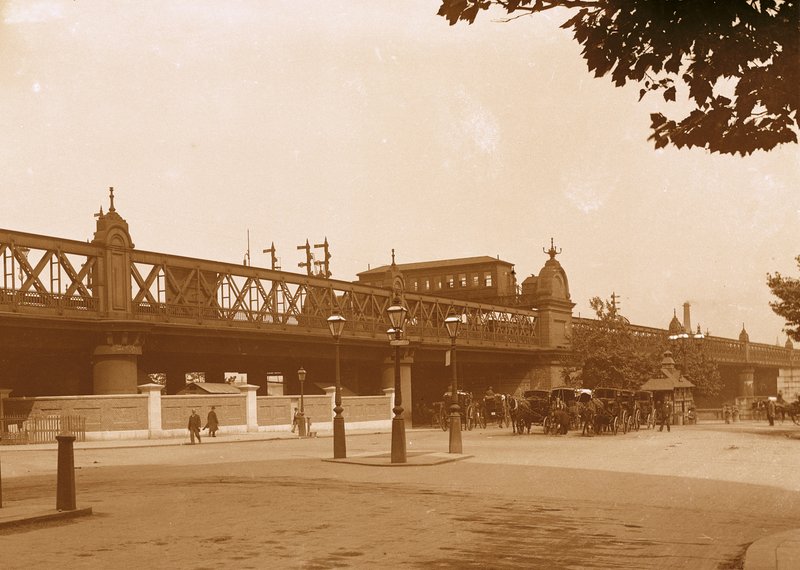 Charing Cross Brücke, London von English Photographer