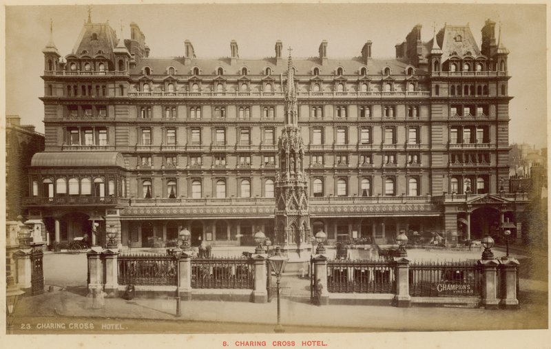 Charing Cross Hotel, London von English Photographer