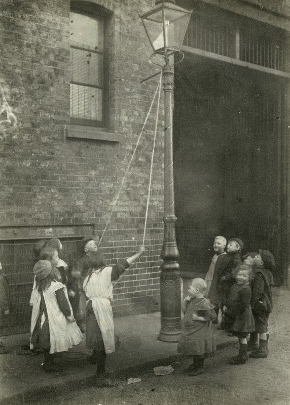 Kinderarmut, London von English Photographer