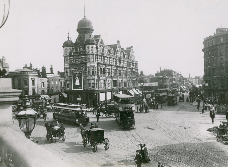 Elephant und Castle von English Photographer