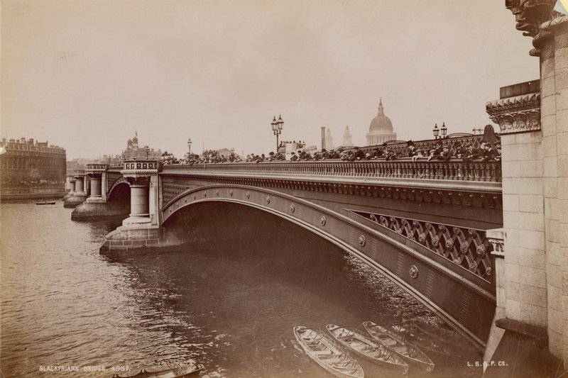 Gesamtansicht der Blackfriars Bridge von English Photographer