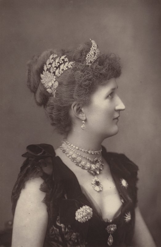 Lady Carew von English Photographer