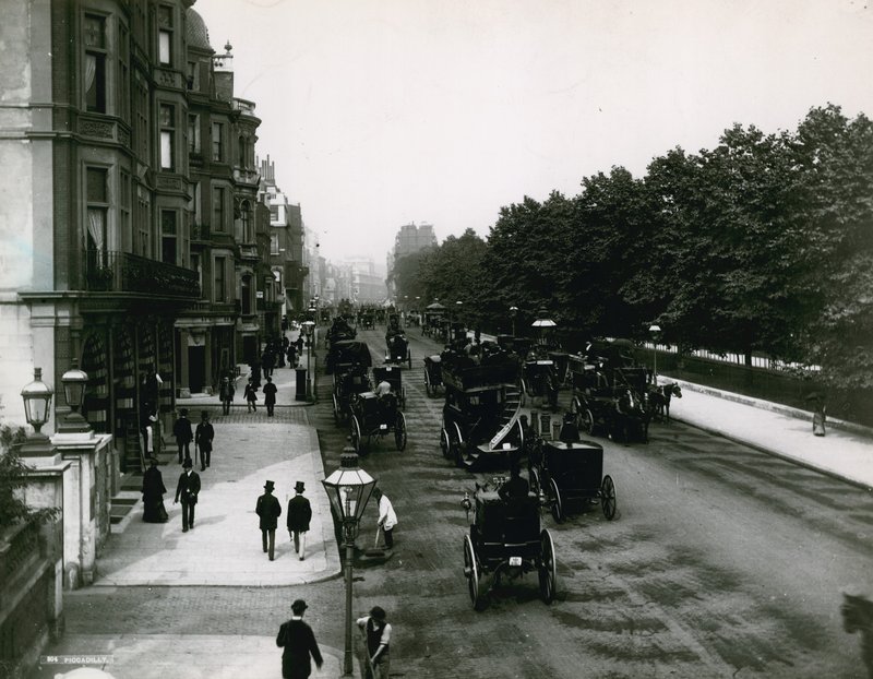 Piccadilly, London von English Photographer