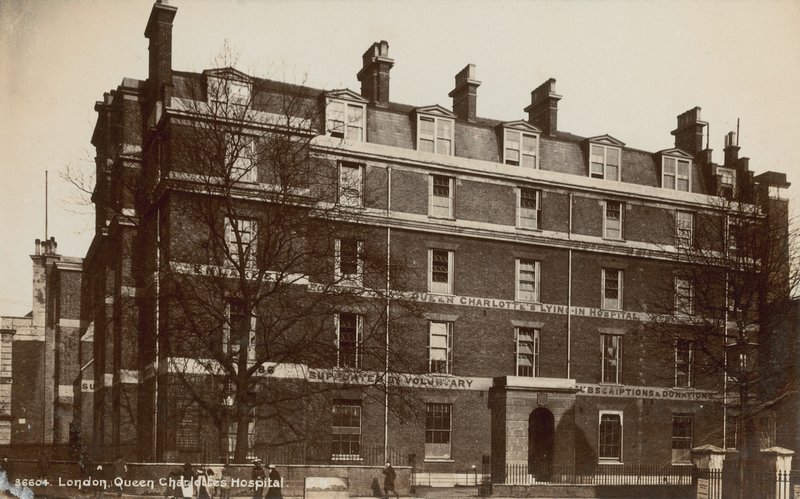 Queen Charlottes Hospital von English Photographer