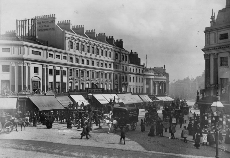 Regent Circus, London von English Photographer