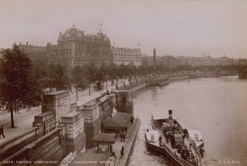 Themse-Ufer vom Hungerford Bridge von English Photographer