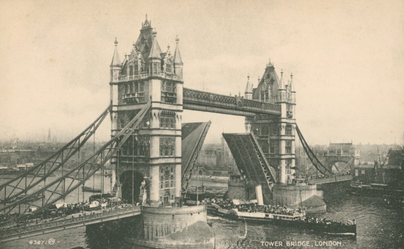 Tower Bridge, London von English Photographer