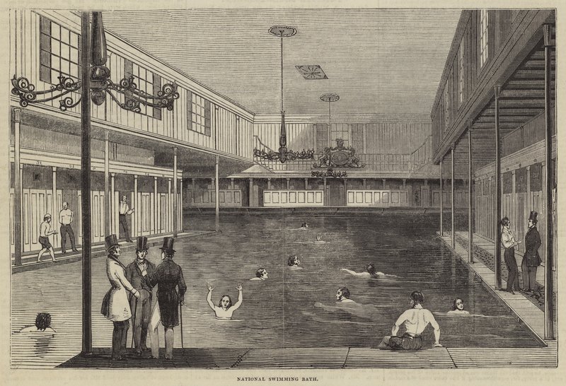 Nationales Schwimmbad von English School