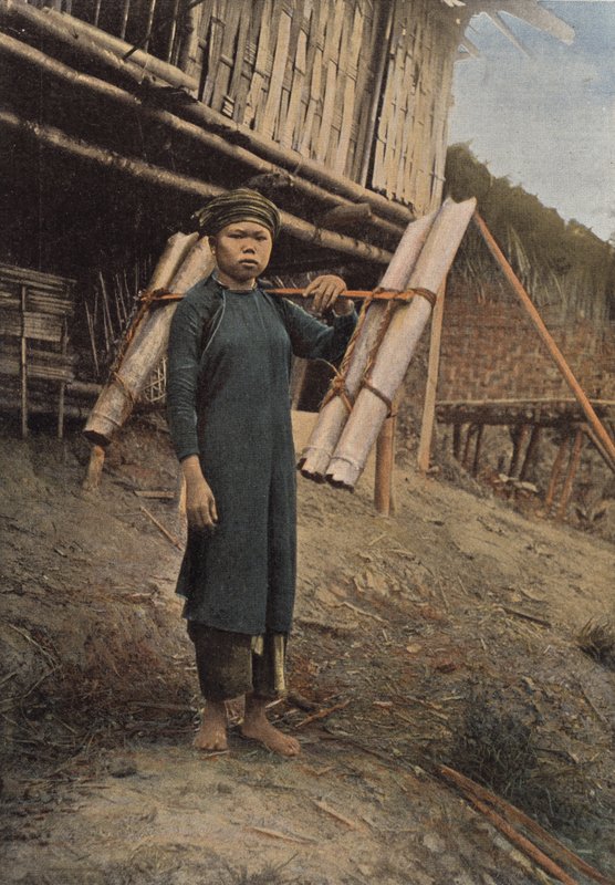 Wasserträgerin von European Photographer