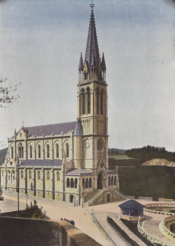 Lourdes, die Basilika von European Photographer