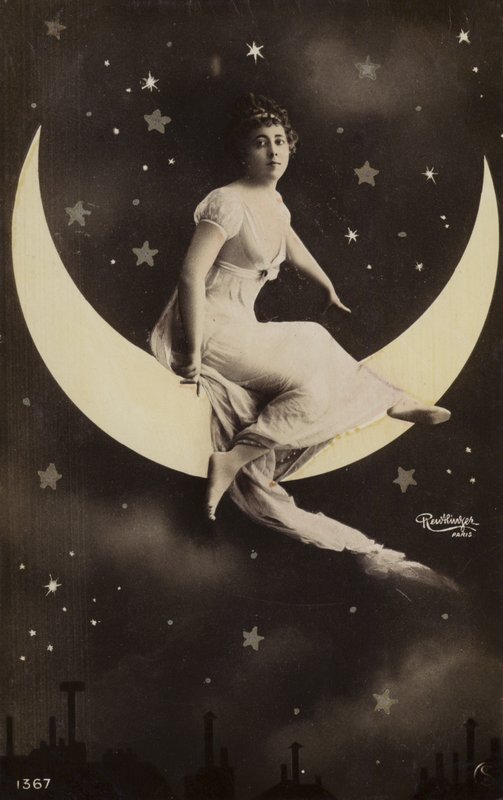 Mädchen auf dem Mond von French Photographer