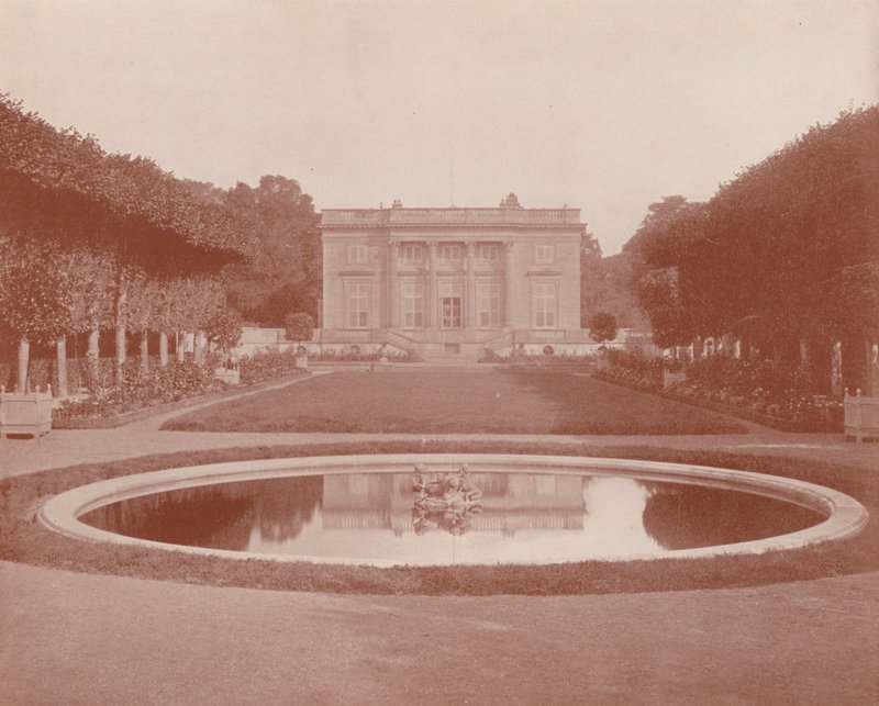 Kleines Trianon, Versailles von French Photographer