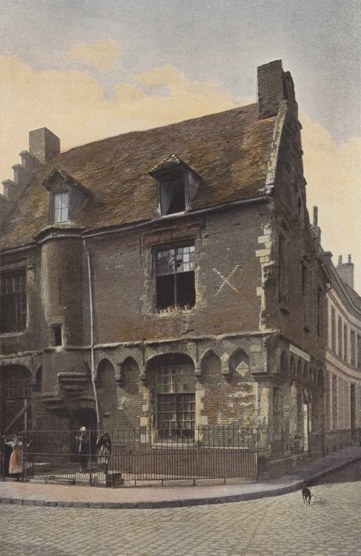 Valenciennes, Altes Haus in der Rue Notre-Dame von French Photographer
