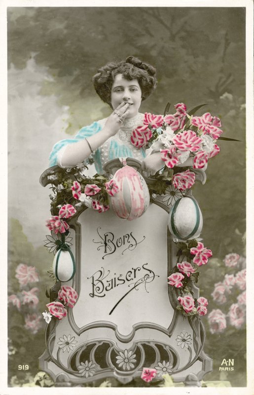 Frau mit Blumen und Eiern von French Photographer