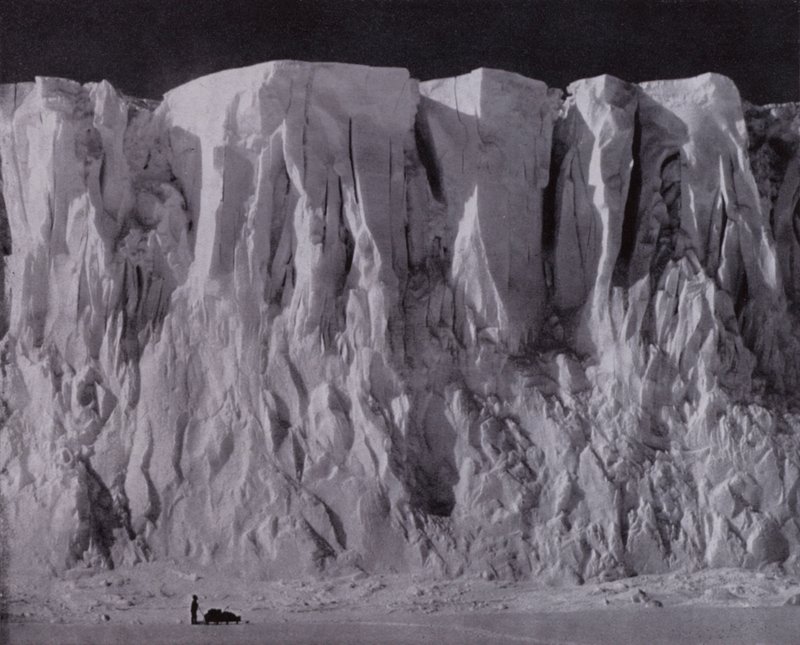 Die Wälle des Mount Erebus von Herbert Ponting