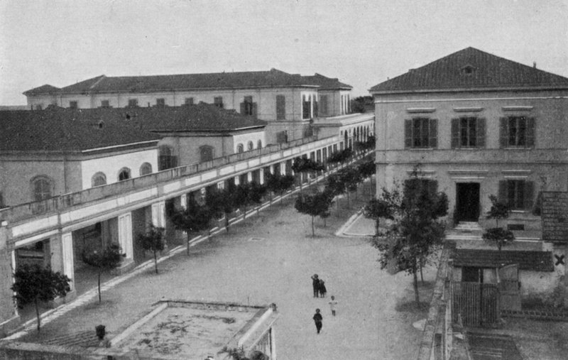 Militärkrankenhaus von Italian Photographer