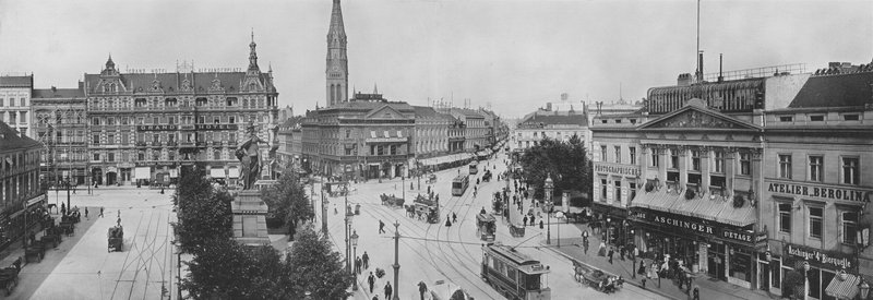 Alexanderplatz von Photographer German
