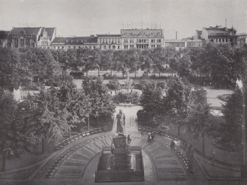 Donhof-Platz von Photographer German