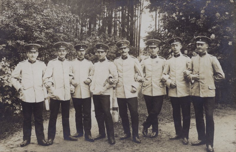 Gruppe deutscher Offiziere (s/w Foto) von Photographer German